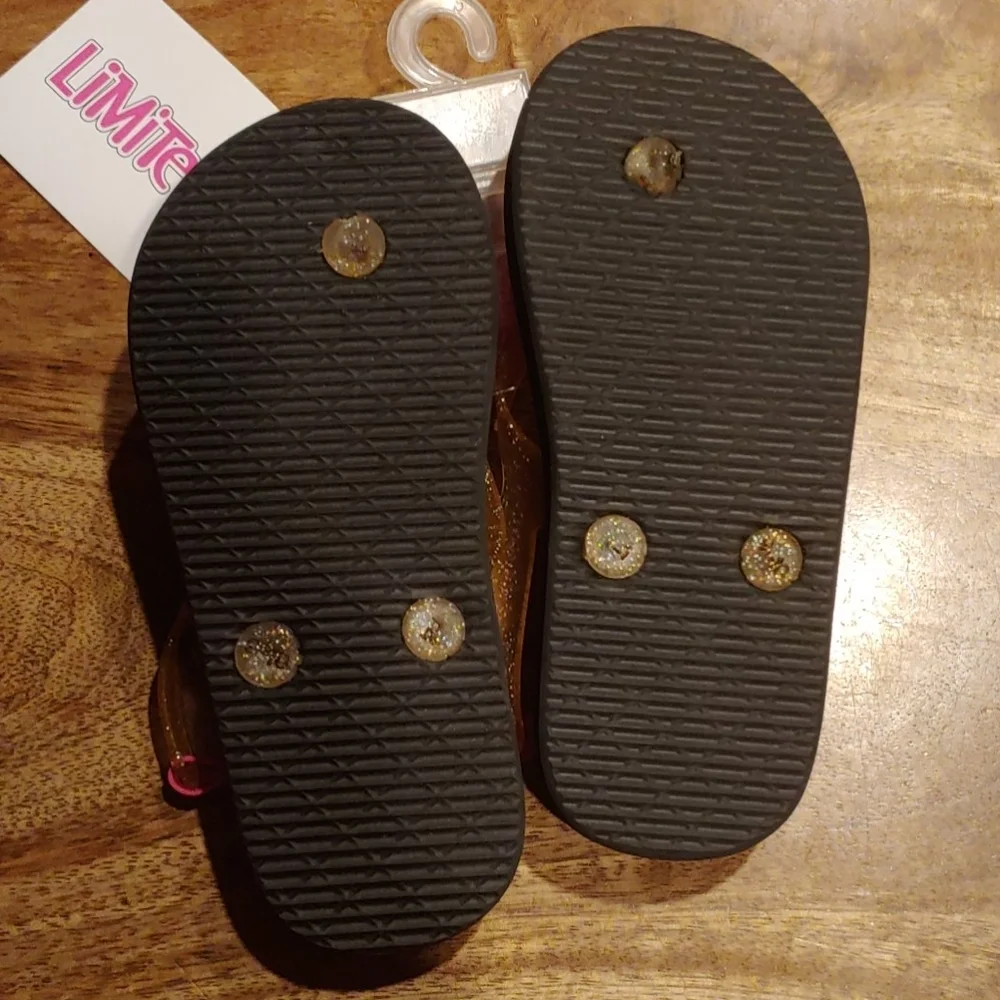 NWT 2/$15 Limited Bows w/ Stars Flip Flops
